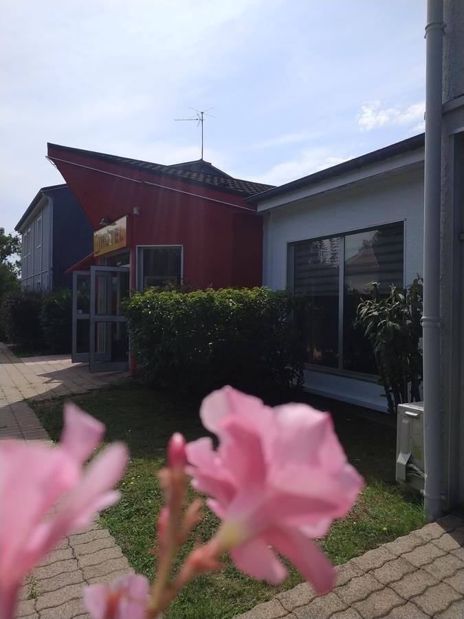 Hotel - Restaurant Du Lac - Agen Boé Kültér fotó