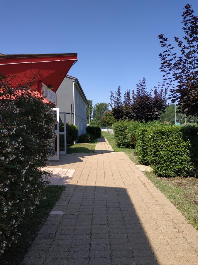 Hotel - Restaurant Du Lac - Agen Boé Kültér fotó